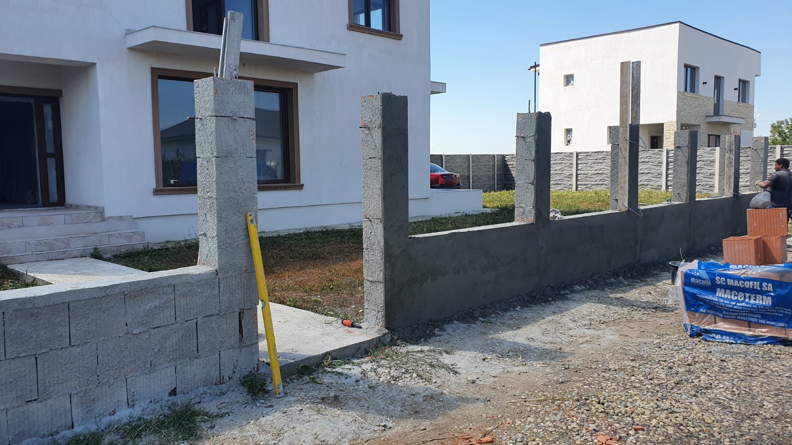 Gard din cărămidă tencuit Buzău