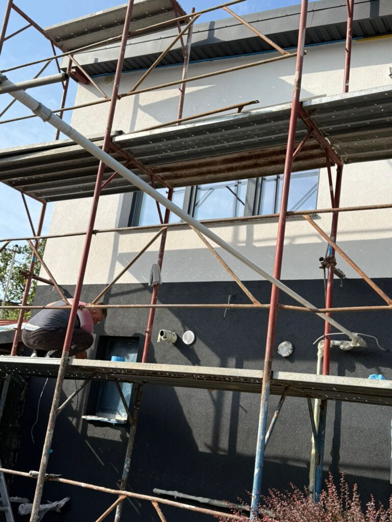 Montaj termosistem cu decorativa vila 2 nivele